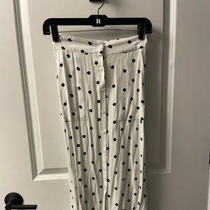 FINAL SALE! Forever 21 Polka Dot Skirt